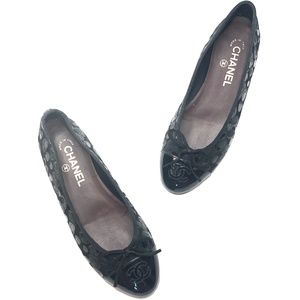 Like NEW Matte Black Chanel Flats+Shiny Polka Dots